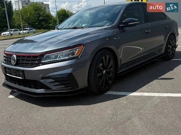 Авто Volkswagen Passat 2018 № 8935330