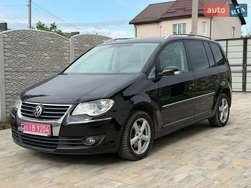 Авто Volkswagen Touran 2010 № 8935862