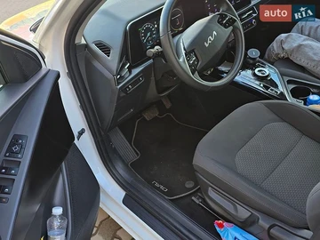 Авто KIA Niro 2023 № 8936074