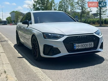 Авто Audi A4 2022 № 8936083