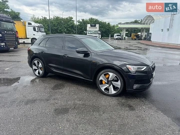 Авто Audi E-Tron 2022 № 8936104