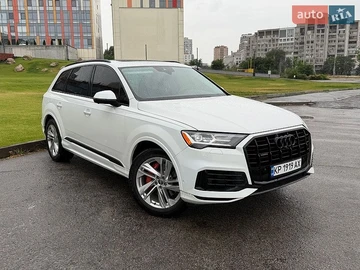Авто Audi Q7 2019 № 8936105