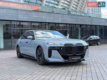 Авто BMW I7 2023 № 8936124