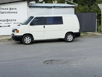 Авто Volkswagen Transporter 2002 № 8936208
