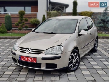 Авто Volkswagen Golf 2004 № 8936210
