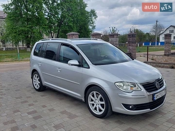 Авто Volkswagen Touran 2007 № 8936446