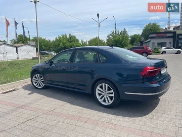 Авто Volkswagen Passat 2018 № 8936574