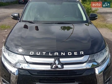 Авто Mitsubishi Outlander 2017 № 8936587