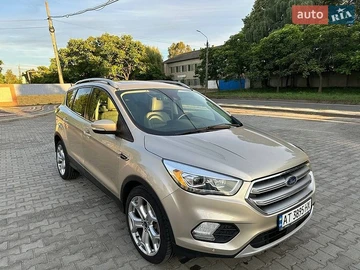 Авто Ford Escape 2016 № 8936619