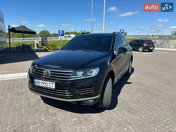 Авто Volkswagen Touareg 2015 № 8936848