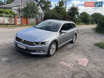 Авто Volkswagen Passat 2018 № 8936936