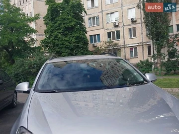 Авто Volkswagen Golf 2010 № 8936957