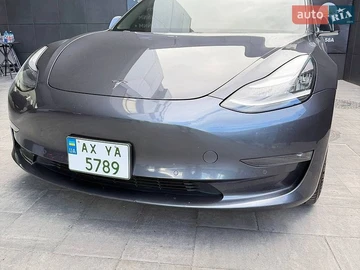 Авто Tesla Model 3 2019 № 8937185