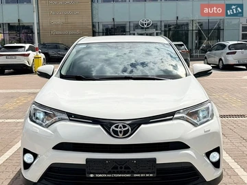 Авто Toyota Rav4 2018 № 8937191