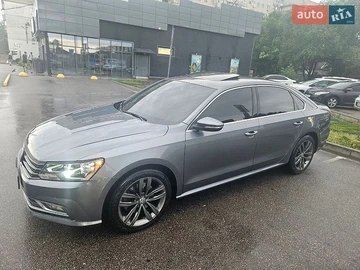 Авто Volkswagen Passat 2017 № 8937363