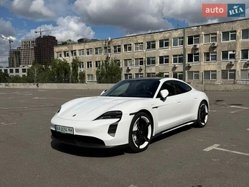 Авто Porsche Taycan 2020 № 8937396