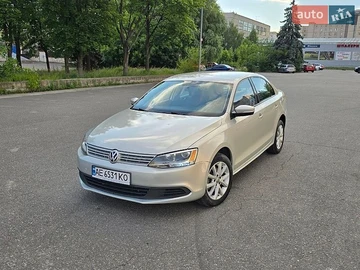 Авто Volkswagen Jetta 2010 № 8937561