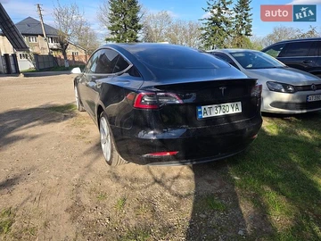 Авто Tesla Model 3 2019 № 8937664