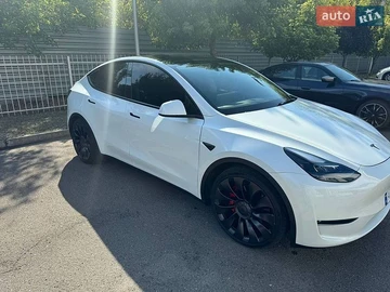 Авто Tesla Model Y 2022 № 8937767