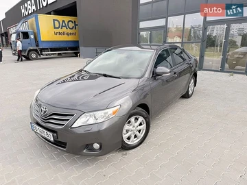 Авто Toyota Camry 2010 № 8938043