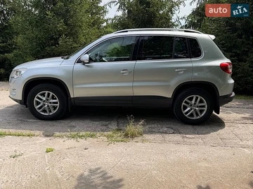 Авто Volkswagen Tiguan 2010 № 8938480