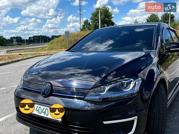 Авто Volkswagen E-Golf 2015 № 8938485