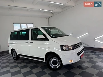 Авто Volkswagen Multivan 2012 № 8938710