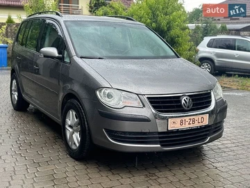 Авто Volkswagen Touran 2008 № 8939322