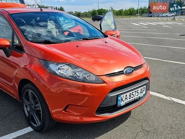Авто Ford Fiesta 2011 № 8939328