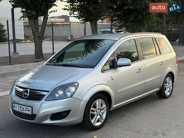 Авто Opel Zafira 2010 № 8939377