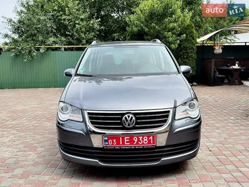 Авто Volkswagen Touran 2008 № 8939473