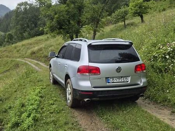 Авто Volkswagen Touareg 2004 № 8939476