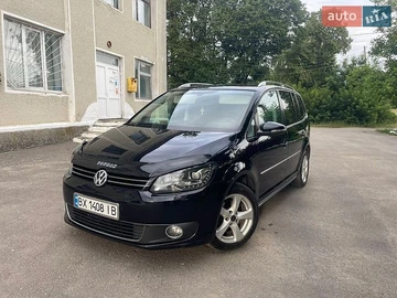 Авто Volkswagen Touran 2011 № 8939497