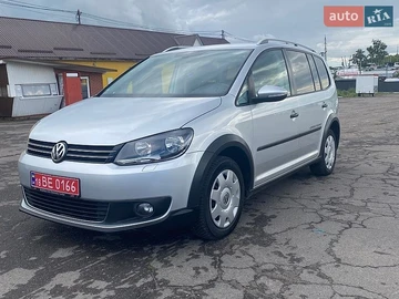 Авто Volkswagen Touran 2013 № 8939587