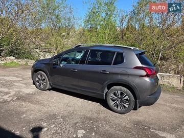 Авто Peugeot 2008 2018 № 8939607