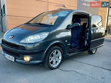 Авто Peugeot 1007 2009 № 8939726