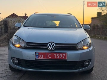 Авто Volkswagen Golf 2010 № 8939814