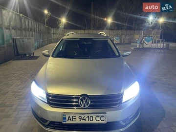 Авто Volkswagen Passat 2011 № 8939852