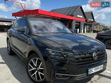 Авто Volkswagen Touareg 2022 № 8939953