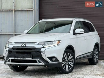 Авто Mitsubishi Outlander 2020 № 8939990