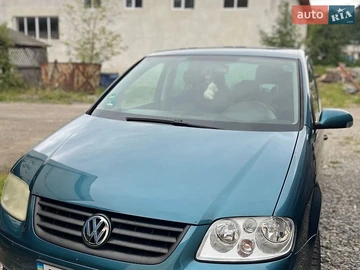 Авто Volkswagen Touran 2003 № 8940012