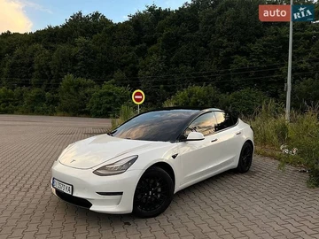 Авто Tesla Model 3 2019 № 8940020