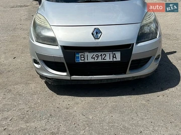 Авто Renault Scenic 2011 № 8940137