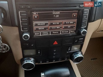 Авто Volkswagen Touareg 2008 № 8940326