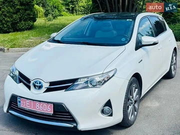 Авто Toyota Auris 2013 № 8940336