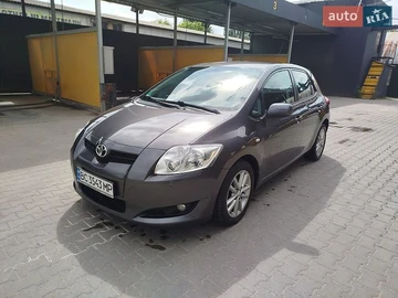 Авто Toyota Auris 2009 № 8940426