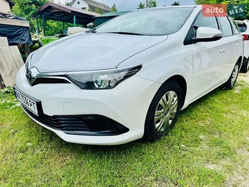 Авто Toyota Auris 2016 № 8940504
