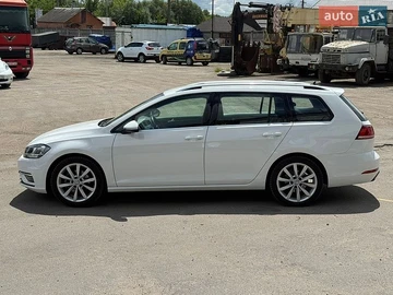 Авто Volkswagen Golf 2018 № 8940513