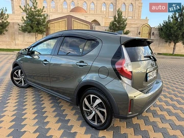 Авто Toyota Aqua 2019 № 8940514