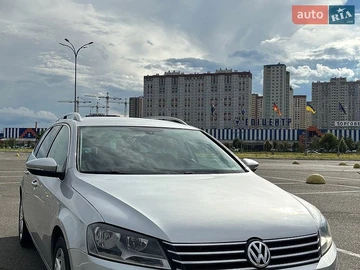 Авто Volkswagen Passat 2011 № 8940702